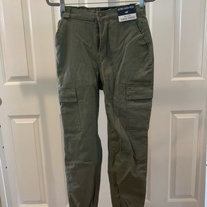 Green cargo pants
